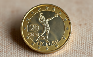 Moneda de dos euros 'olímpica' emitida en 2004 con diseño de un discóbolo.